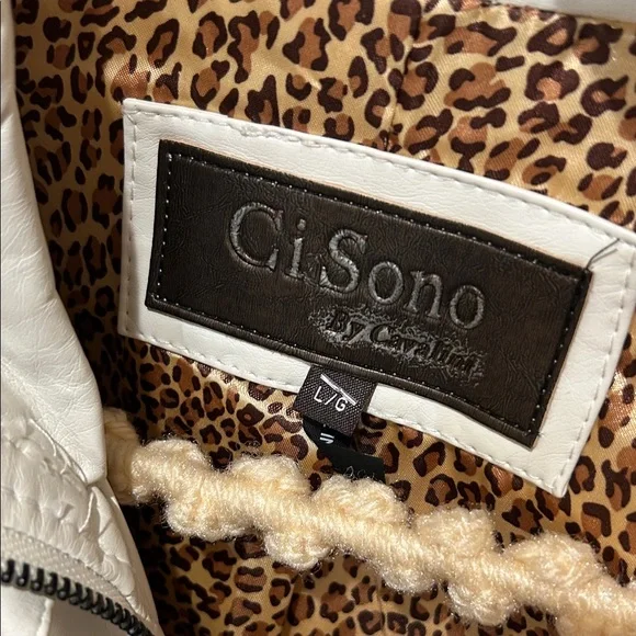 Ci Sono White Teddy Jacket - Picture 2 of 5